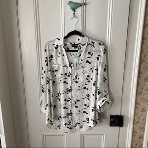 Fortune and Ivy blouse black and white floral